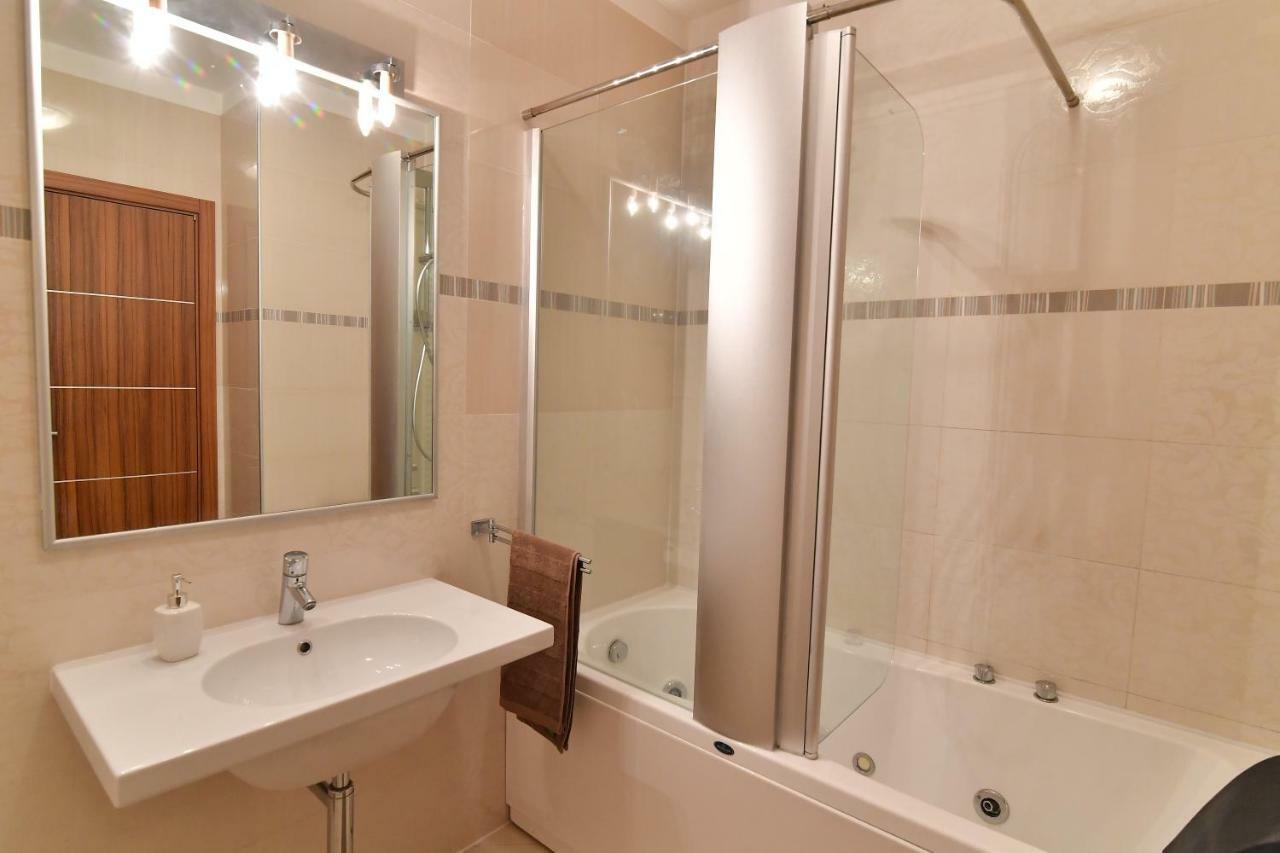 City Penthouse Vita Pula Ngoại thất bức ảnh