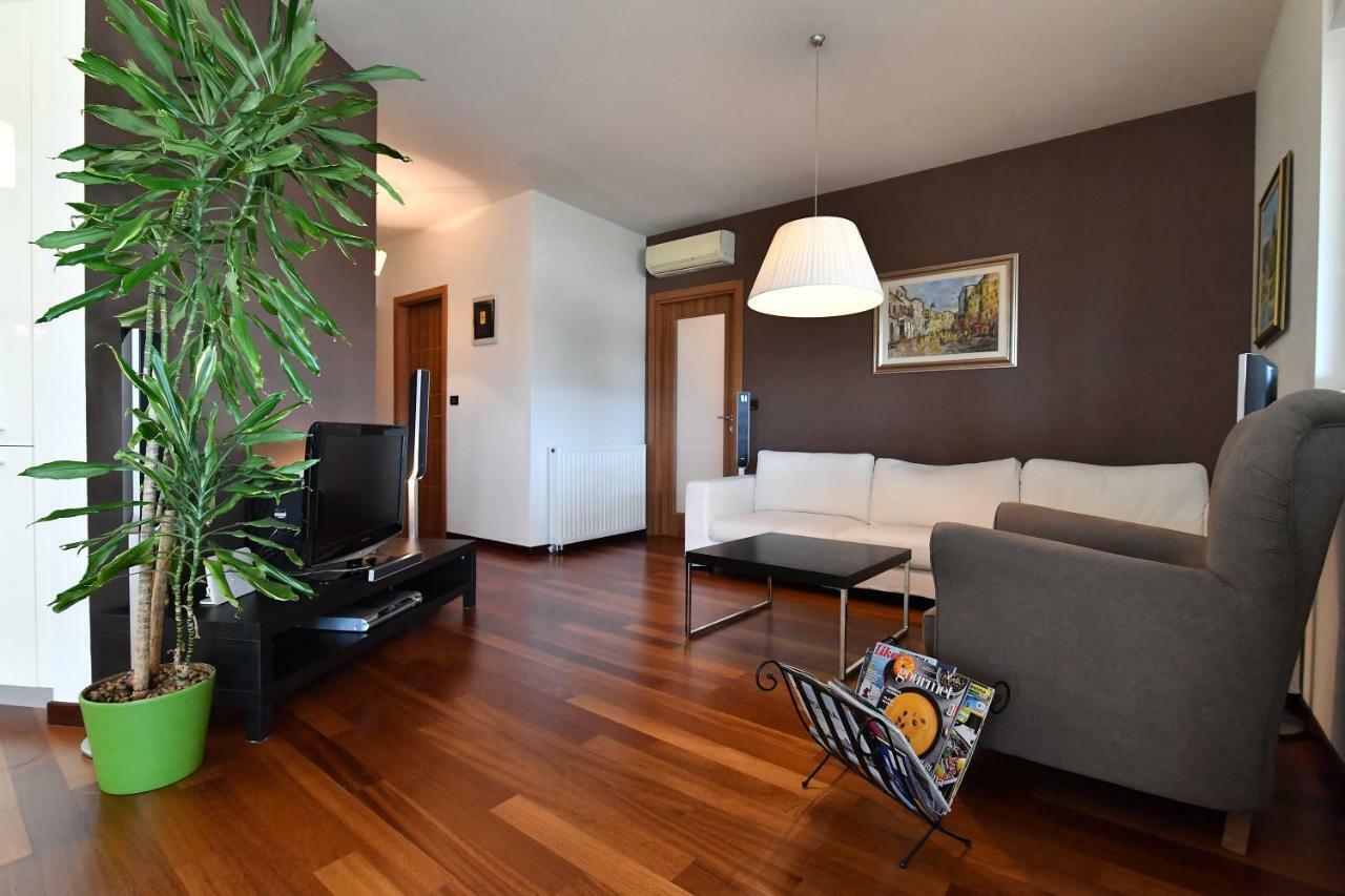 City Penthouse Vita Pula Ngoại thất bức ảnh