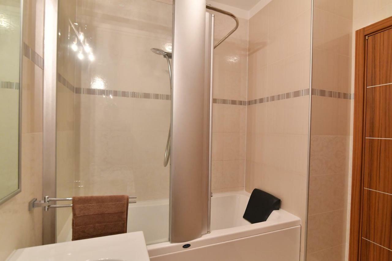 City Penthouse Vita Pula Ngoại thất bức ảnh