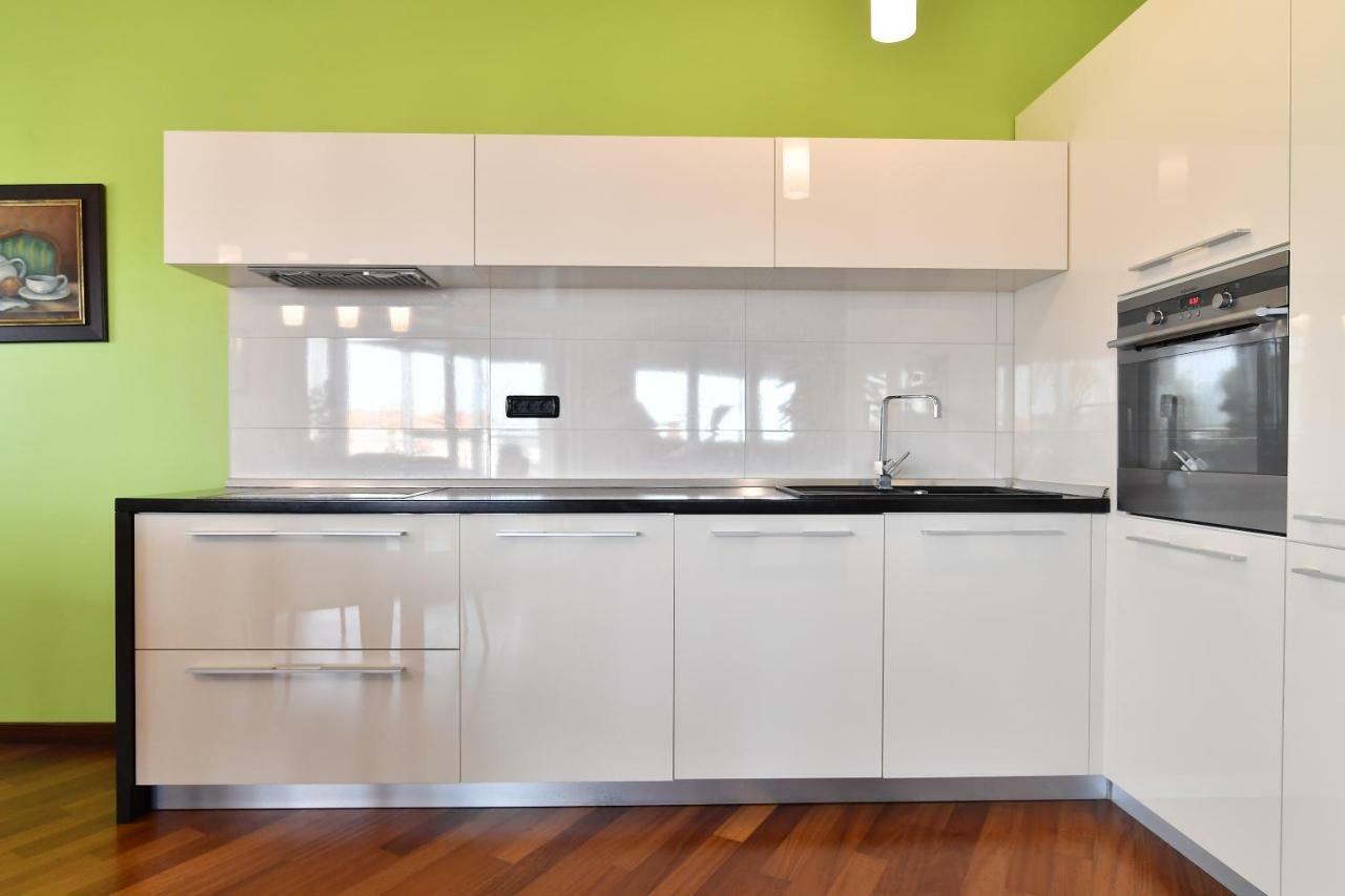 City Penthouse Vita Pula Ngoại thất bức ảnh