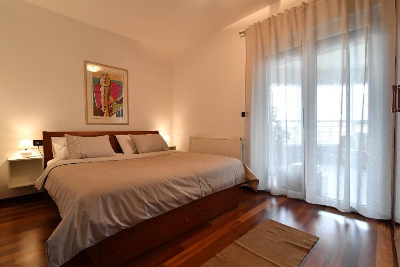 City Penthouse Vita Pula Ngoại thất bức ảnh